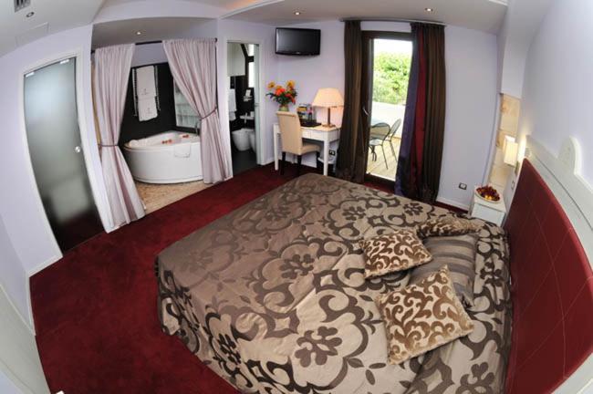 Relais La Fontanina - Wine Hotel Ostuni Dış mekan fotoğraf